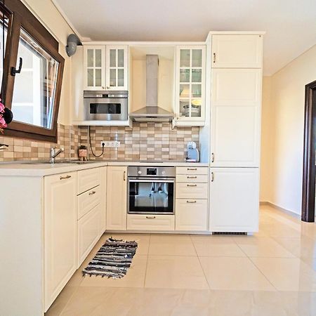 Luxury And Sunny Apartment 250 Mts From The Beach!! Peraía Buitenkant foto