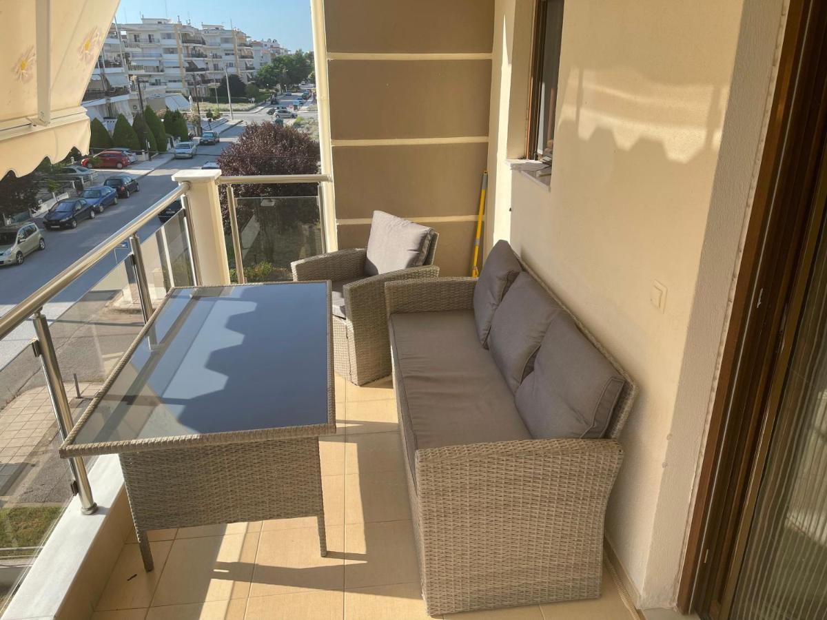 Luxury And Sunny Apartment 250 Mts From The Beach!! Peraía Buitenkant foto