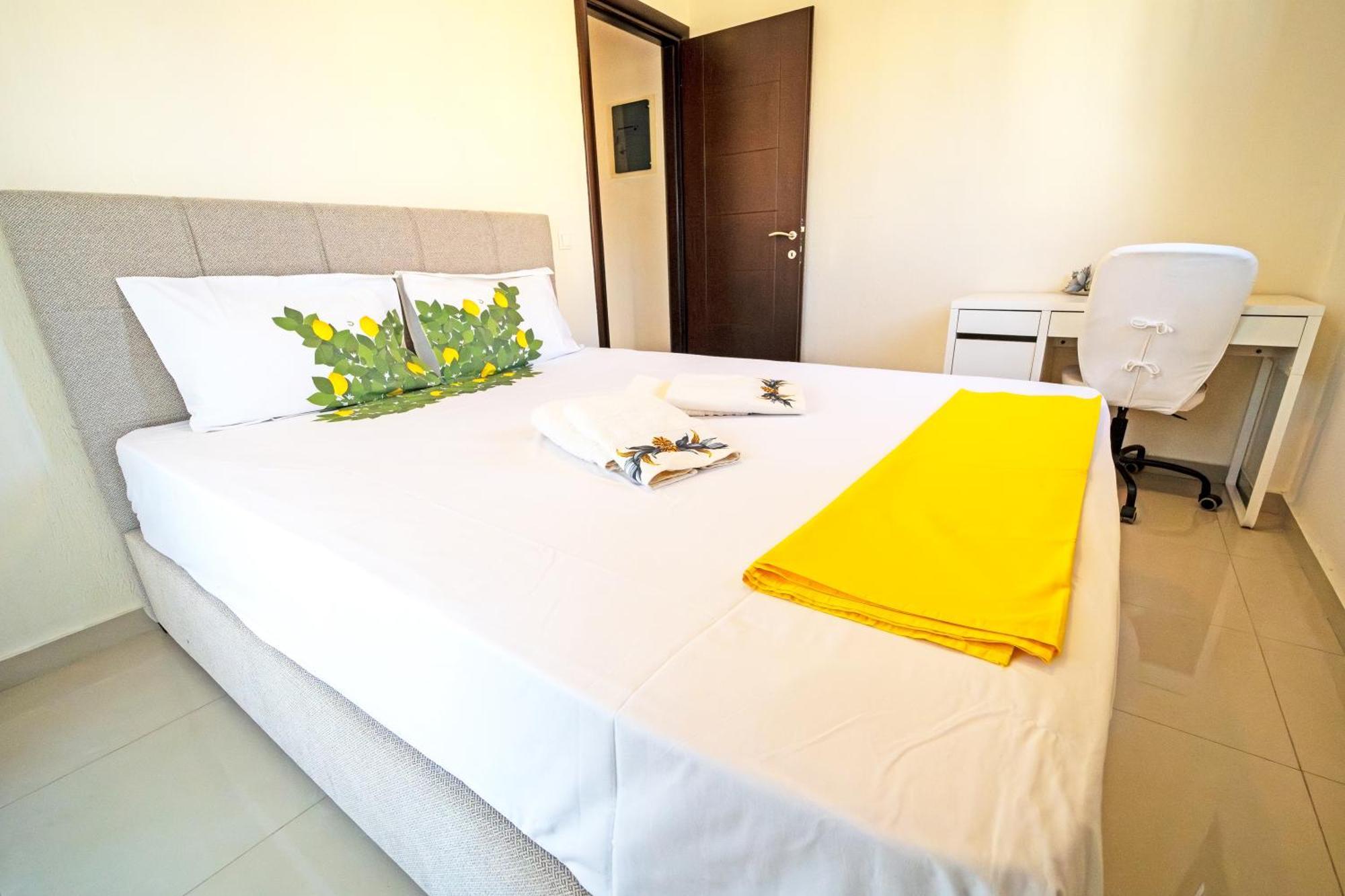 Luxury And Sunny Apartment 250 Mts From The Beach!! Peraía Buitenkant foto