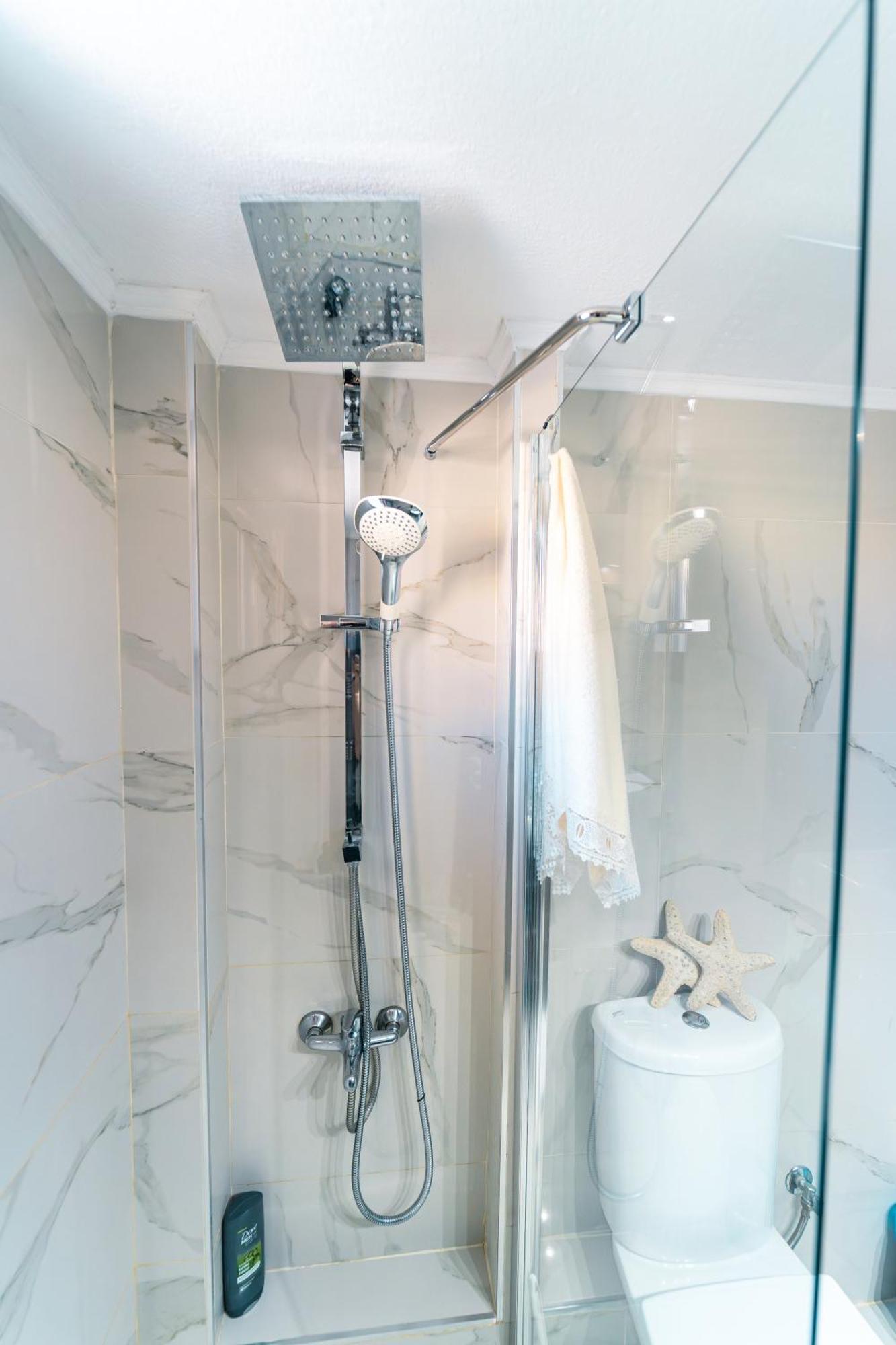 Luxury And Sunny Apartment 250 Mts From The Beach!! Peraía Buitenkant foto