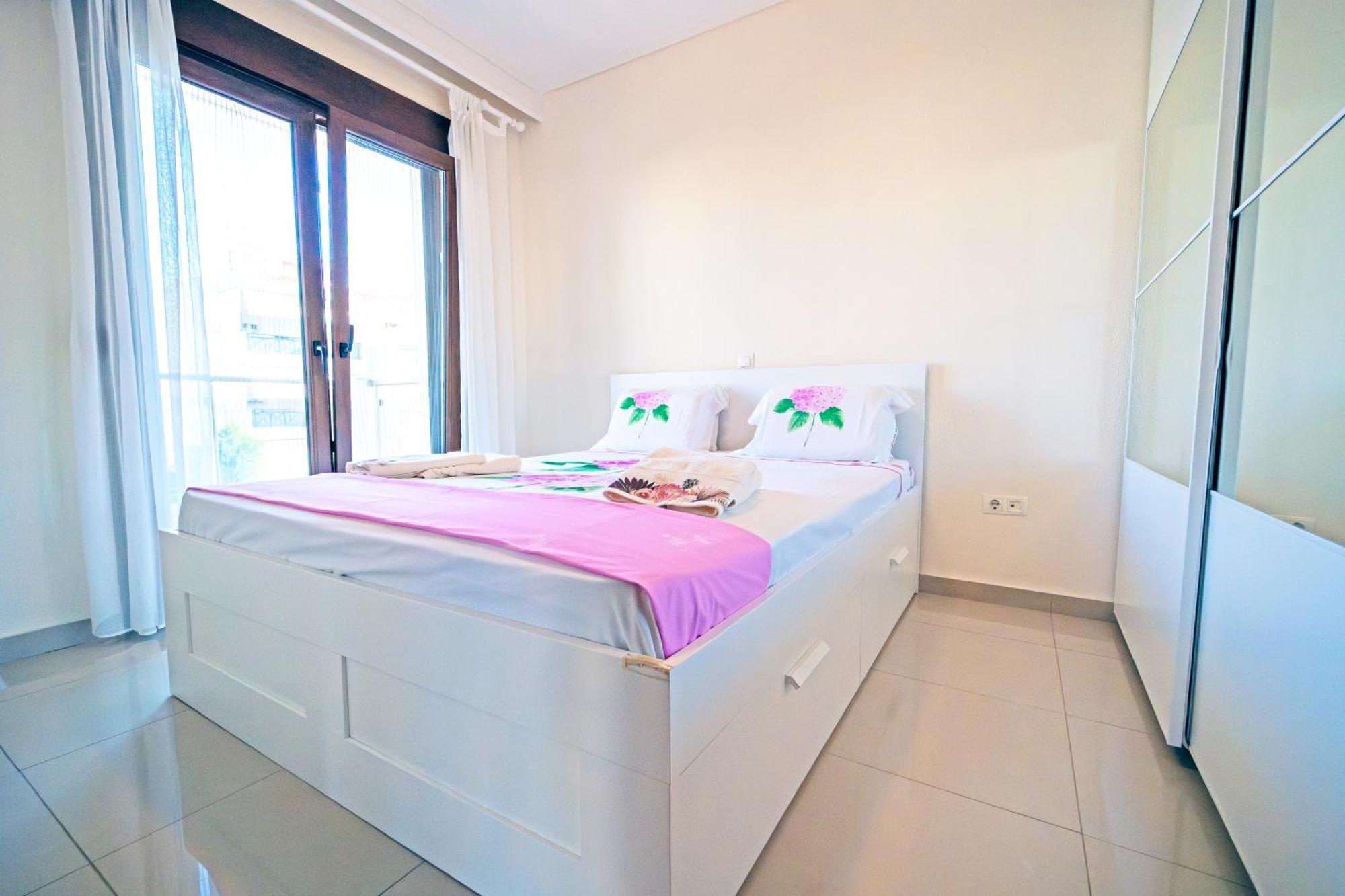 Luxury And Sunny Apartment 250 Mts From The Beach!! Peraía Buitenkant foto