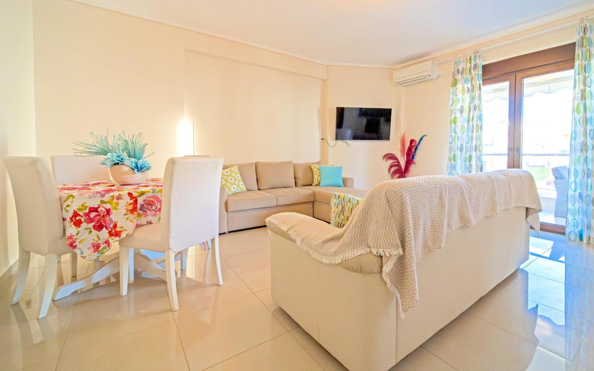 Luxury And Sunny Apartment 250 Mts From The Beach!! Peraía Buitenkant foto