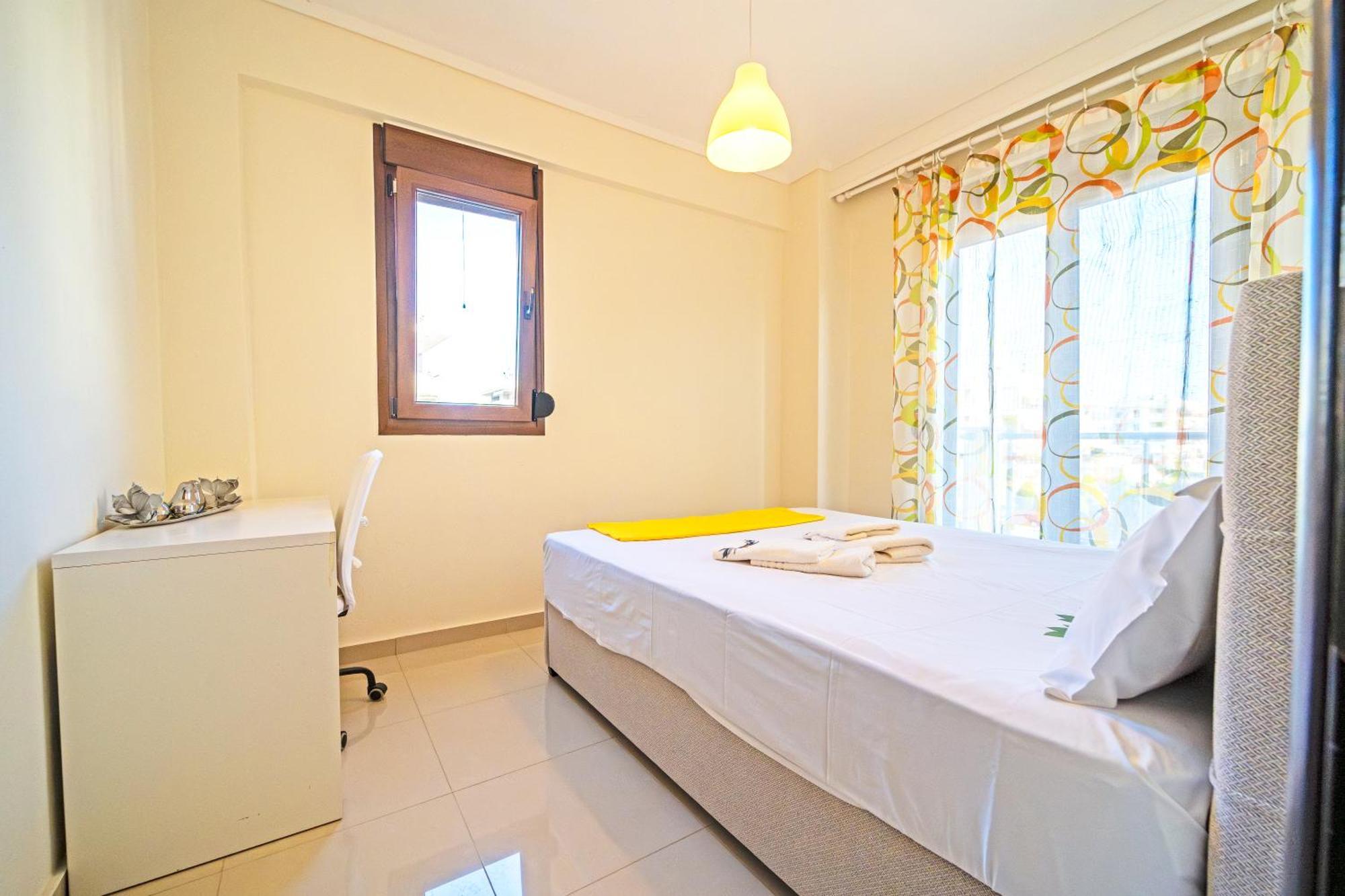 Luxury And Sunny Apartment 250 Mts From The Beach!! Peraía Buitenkant foto