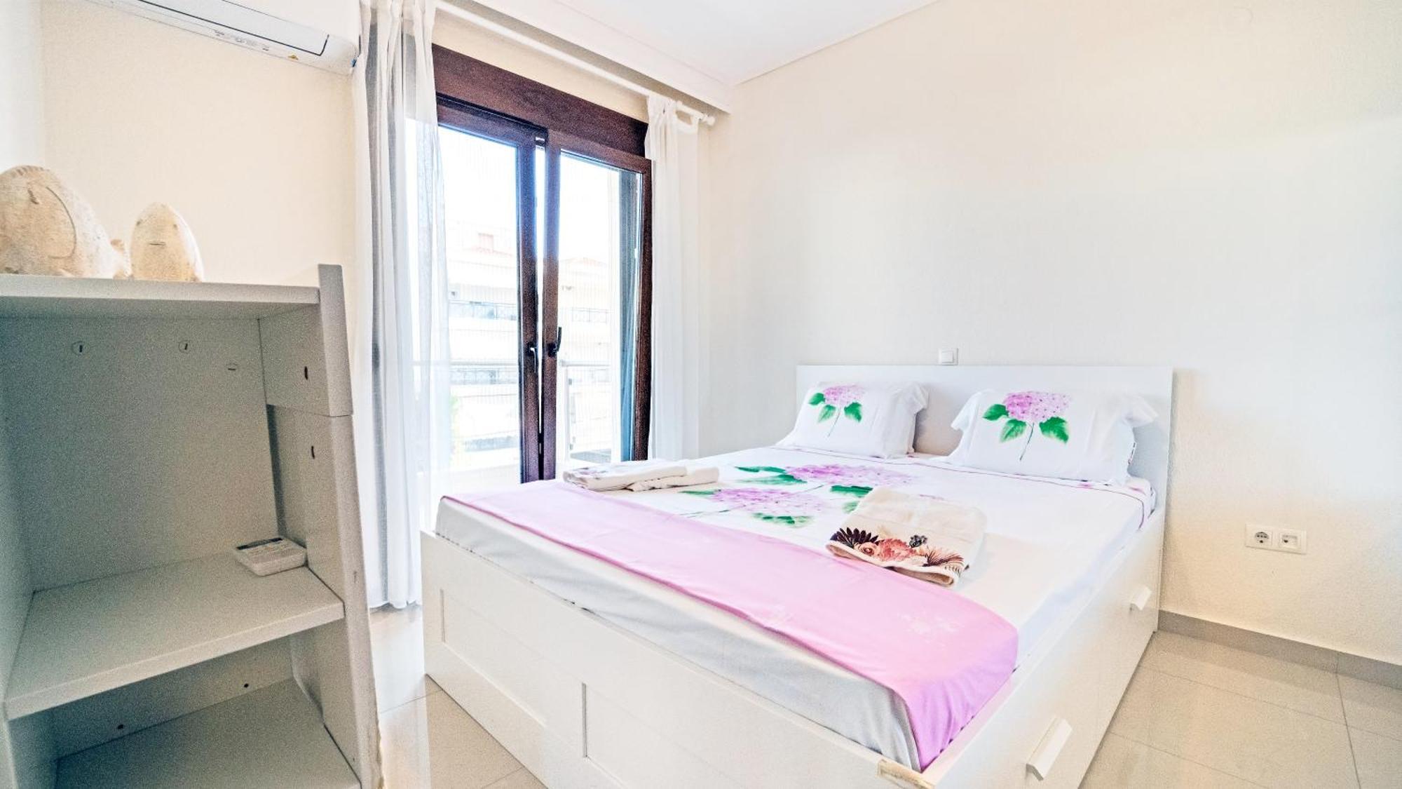 Luxury And Sunny Apartment 250 Mts From The Beach!! Peraía Buitenkant foto